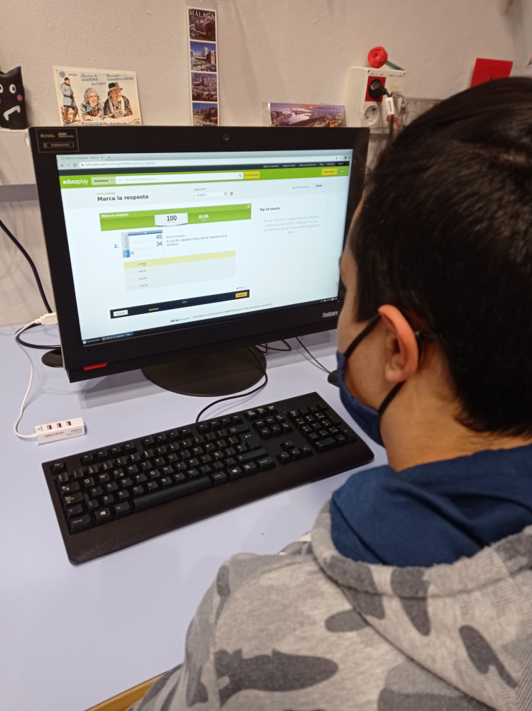 Students of the Open Classroom TIC of Punt Òmnia La Seu