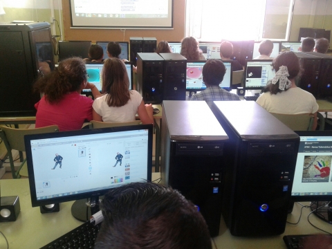 Imagina i crea amb Scratch a Tremp