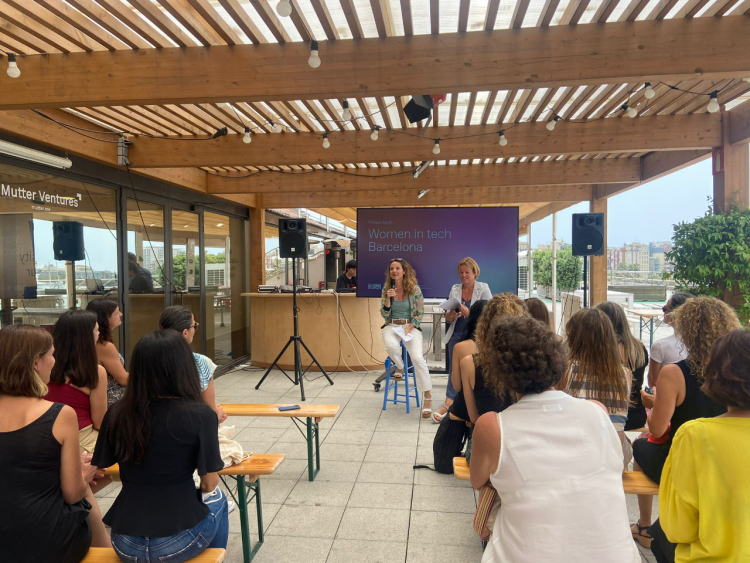 Joana Barbany, Directora de Societat Digital, durant la presentació de Women in Tech Barcelona
