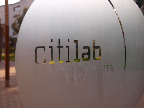 Porta del Citilab-Cornellà