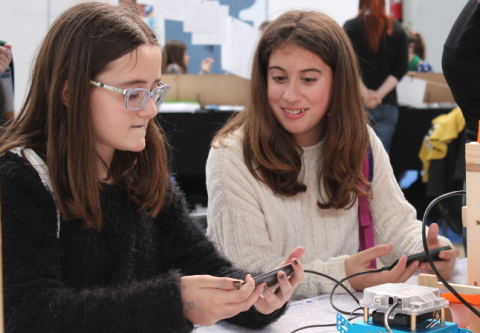 Actividad de robótica organizada por Colectic