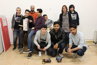 Grup d'alumnes i professorat el PFI 2016-2017 del Teb