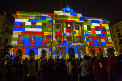 Mapping on the facade of the Barcelona City Council