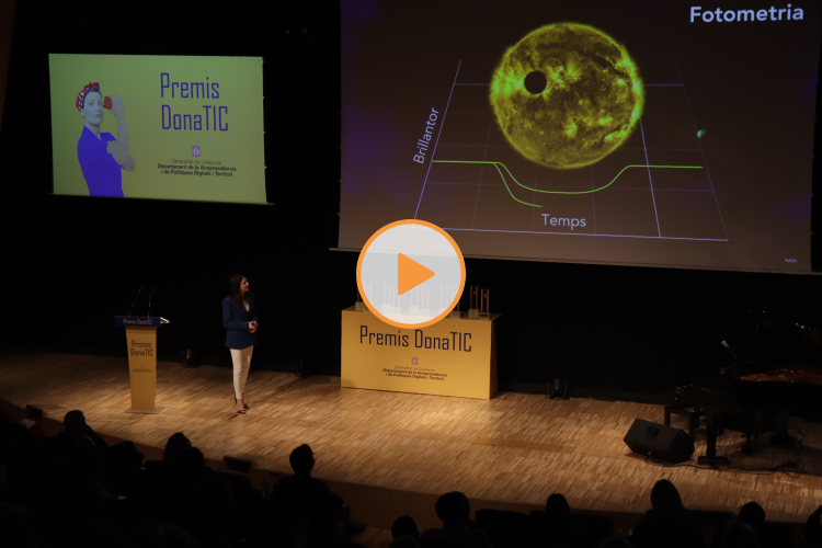 L’astrofísica i doctoranda en Ciències Planetàries al MIT, Mariona Badenas-Agustí, al premis DonaTIC 2021